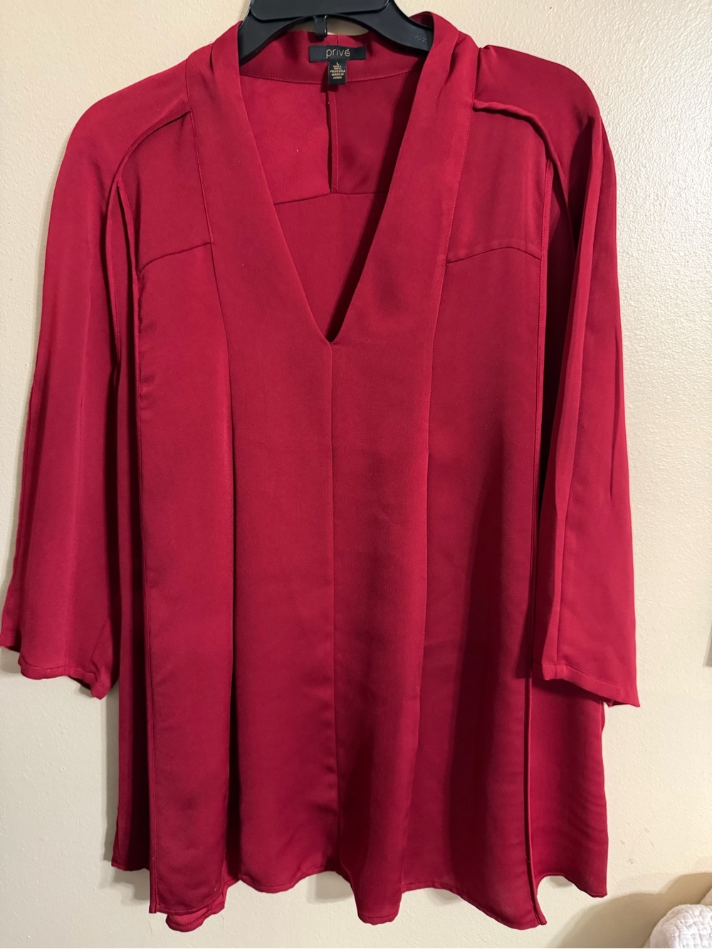 Privé Deep Red Long-Sleeve V-Neck Dress